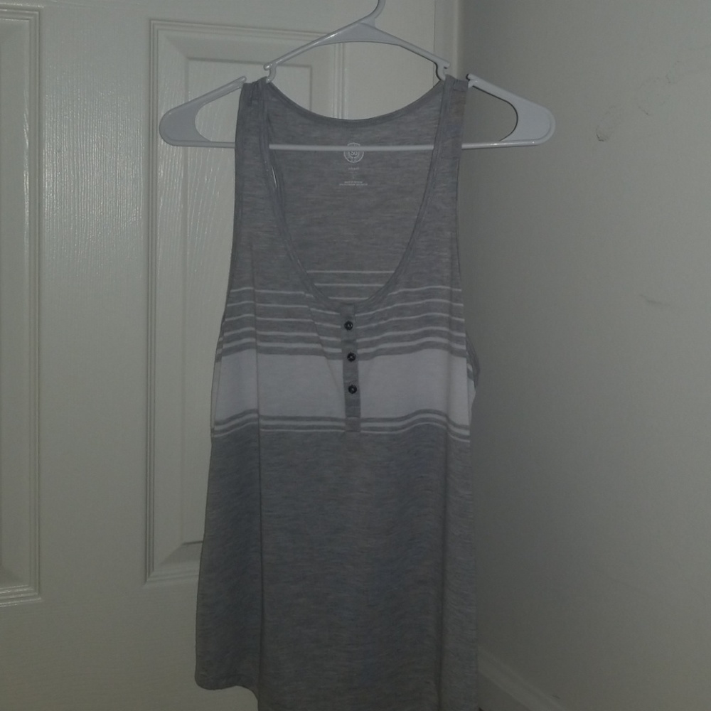 Gray tank